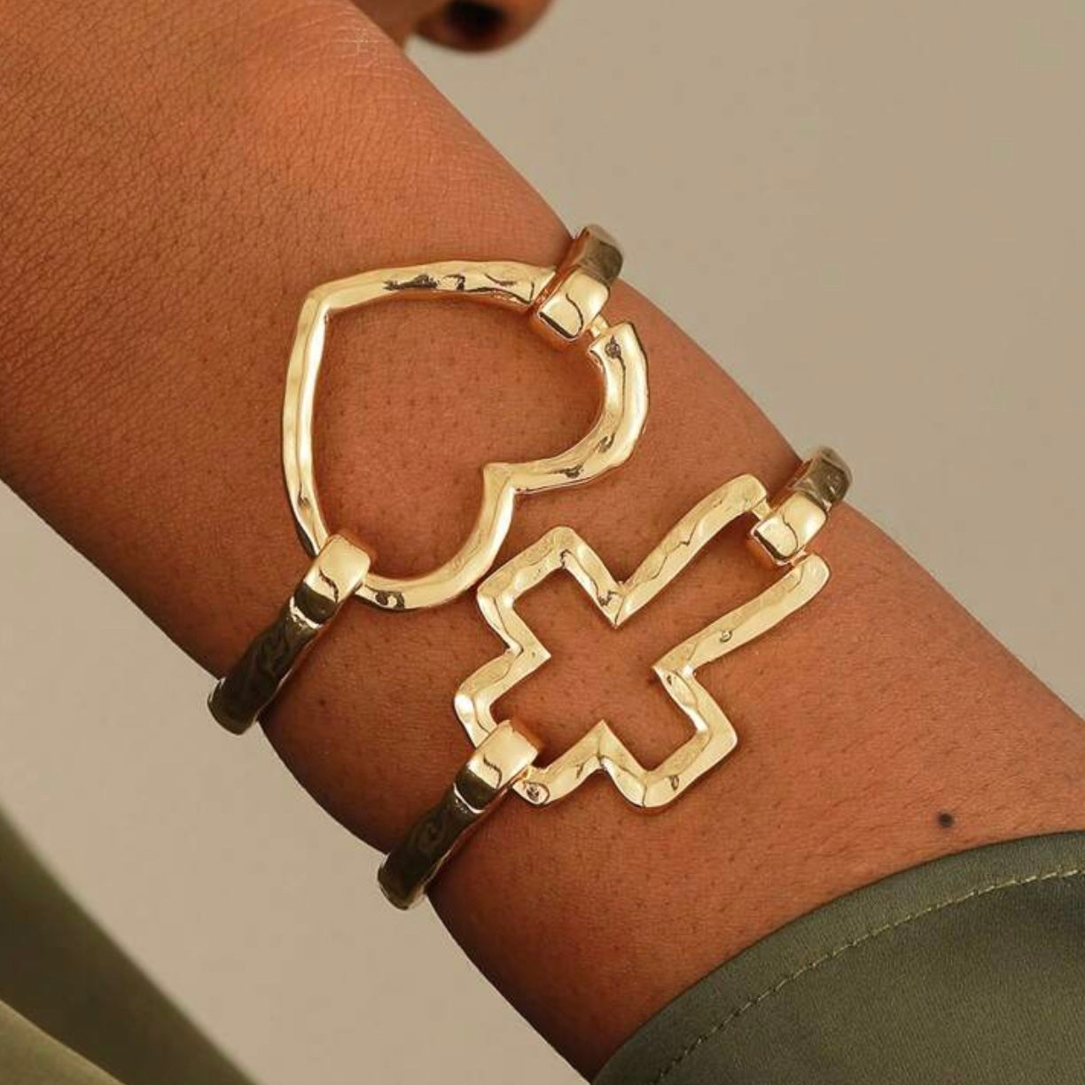 Blessed Aura Bangle