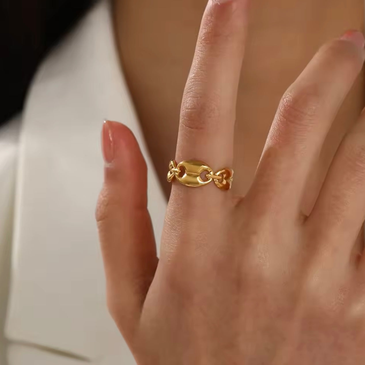 Hot Topic Ring