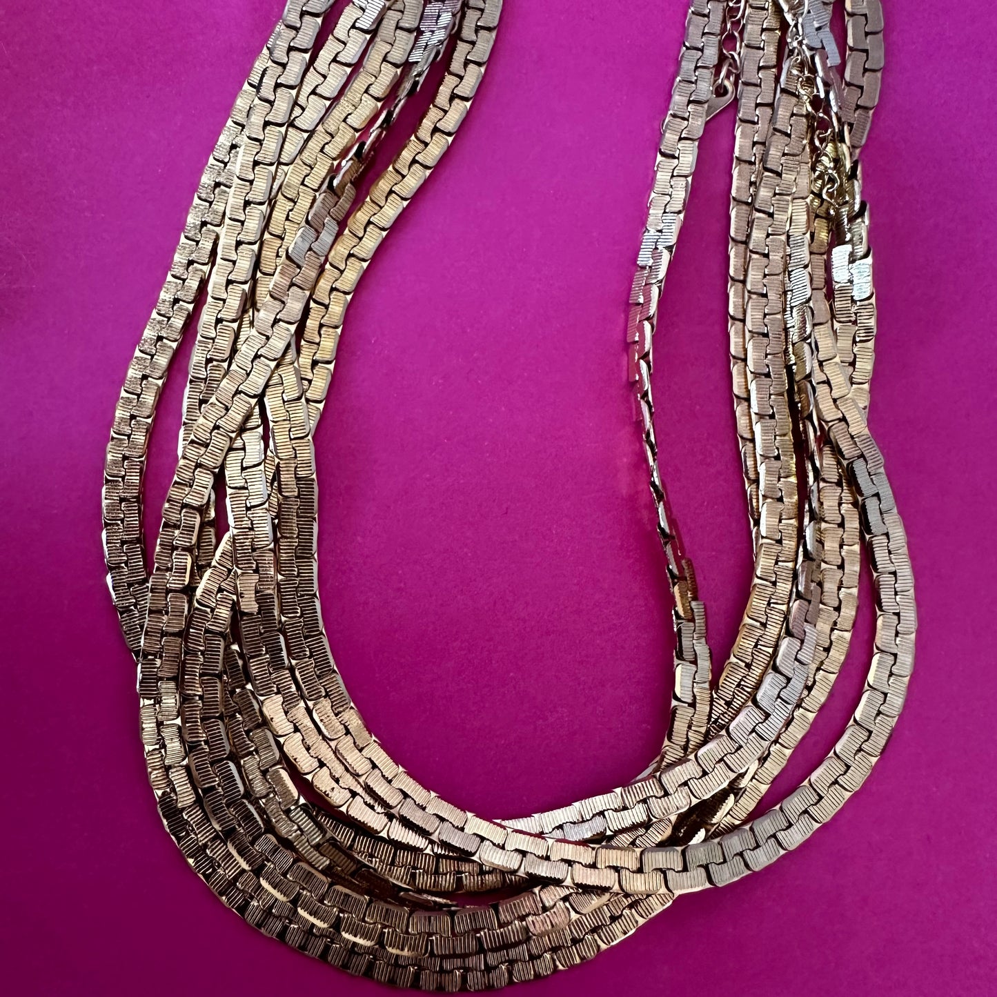Pretty Gold necklace