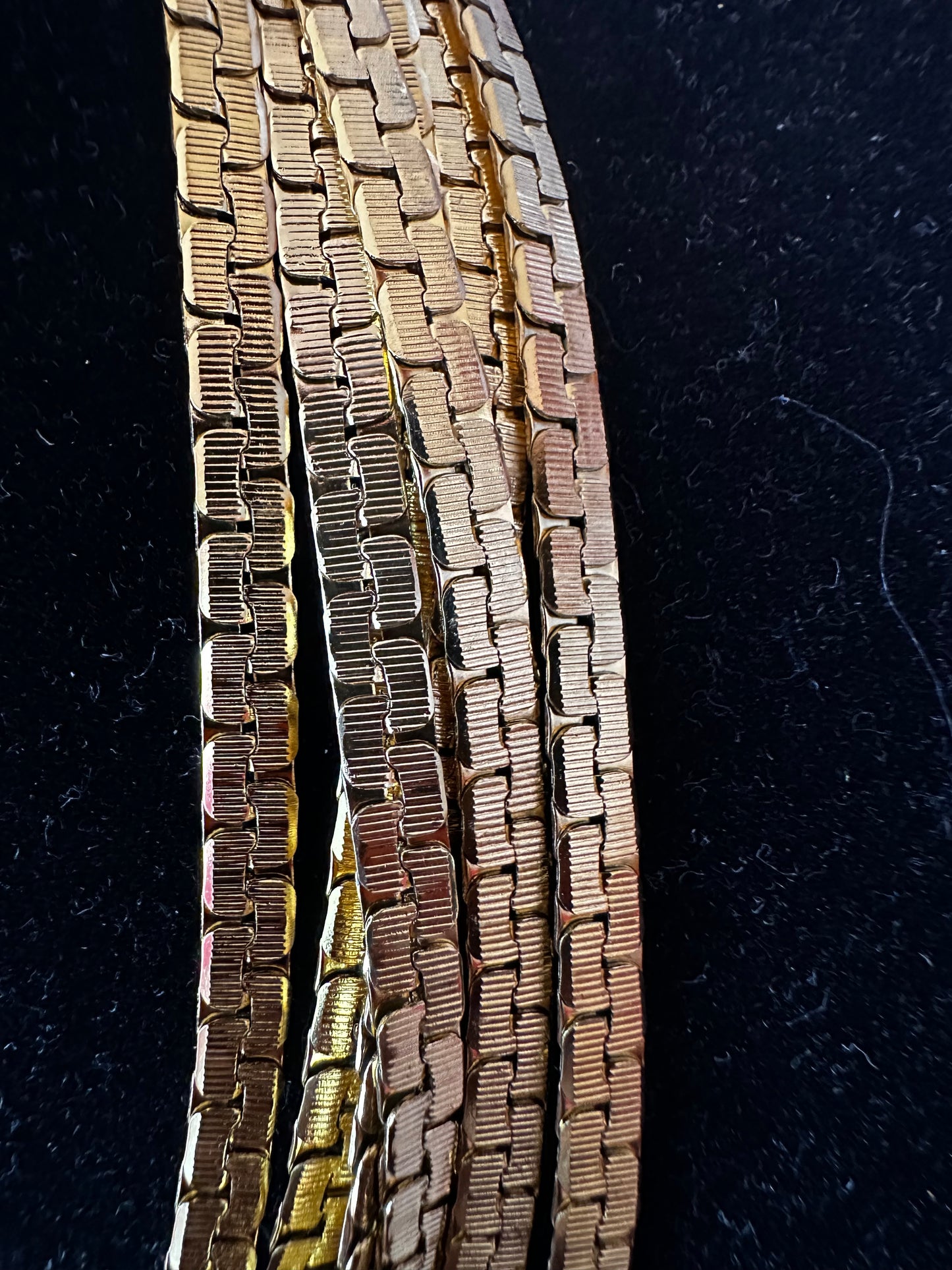 Pretty Gold necklace