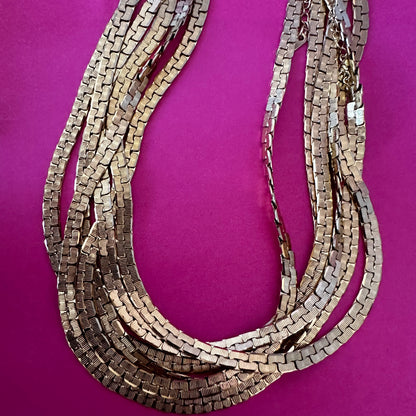 Pretty Gold necklace