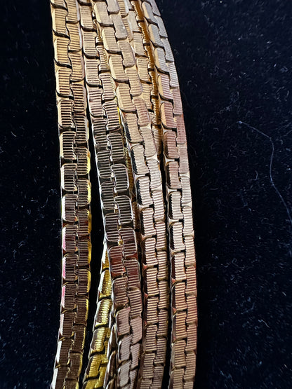 Pretty Gold necklace